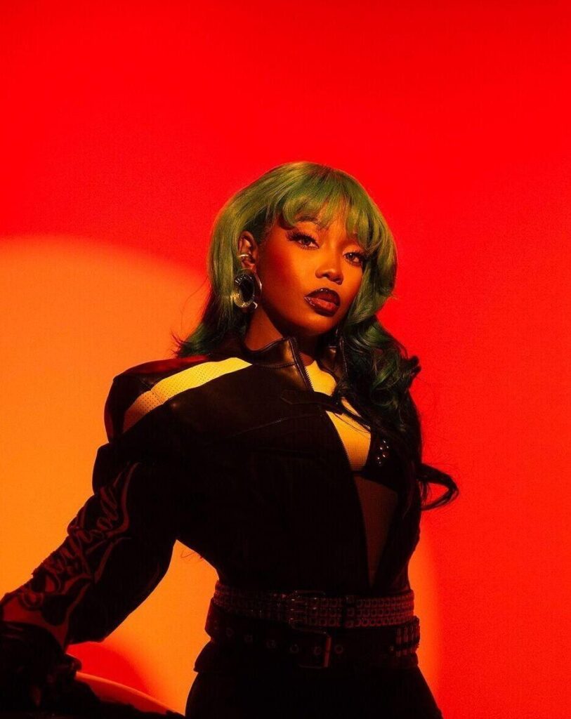 YENA BLUE, artiste de la scène zouk R&B
